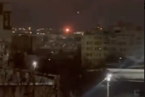 اوکرایني بې پېلوټه الوتکو د روسیې د سیزران د تېلو تصفیهخونه په نښه کړي