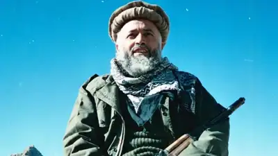 اسلامگرایی بومی و بیگانه؛ رهبر مجاهدین که از شعر و موسیقی لذت میبرد