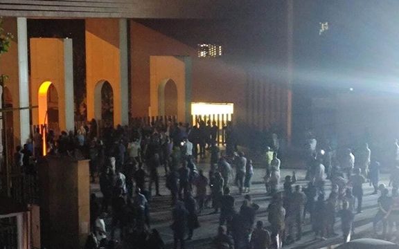 ماموران امنیتی ایران دهها دانشجوی معترض را در تهران بازداشت کردند