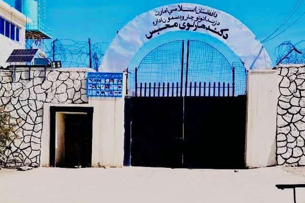 کندهار کې طالبانو ۱۴ بندیان خوشې کړي او د ۹۱ نورو د بند موده یې کمه کړې
