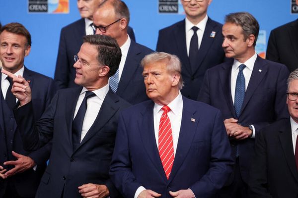 وال استریت ژورنال: اروپا خود را برای خروج احتمالی امریکا از ناتو آماده میکند