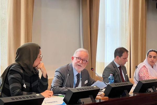 ریچارډ بېنېټ: په افغانستان کې د ښځو پر وړاندې روان وضعیت بشري جنایت دی