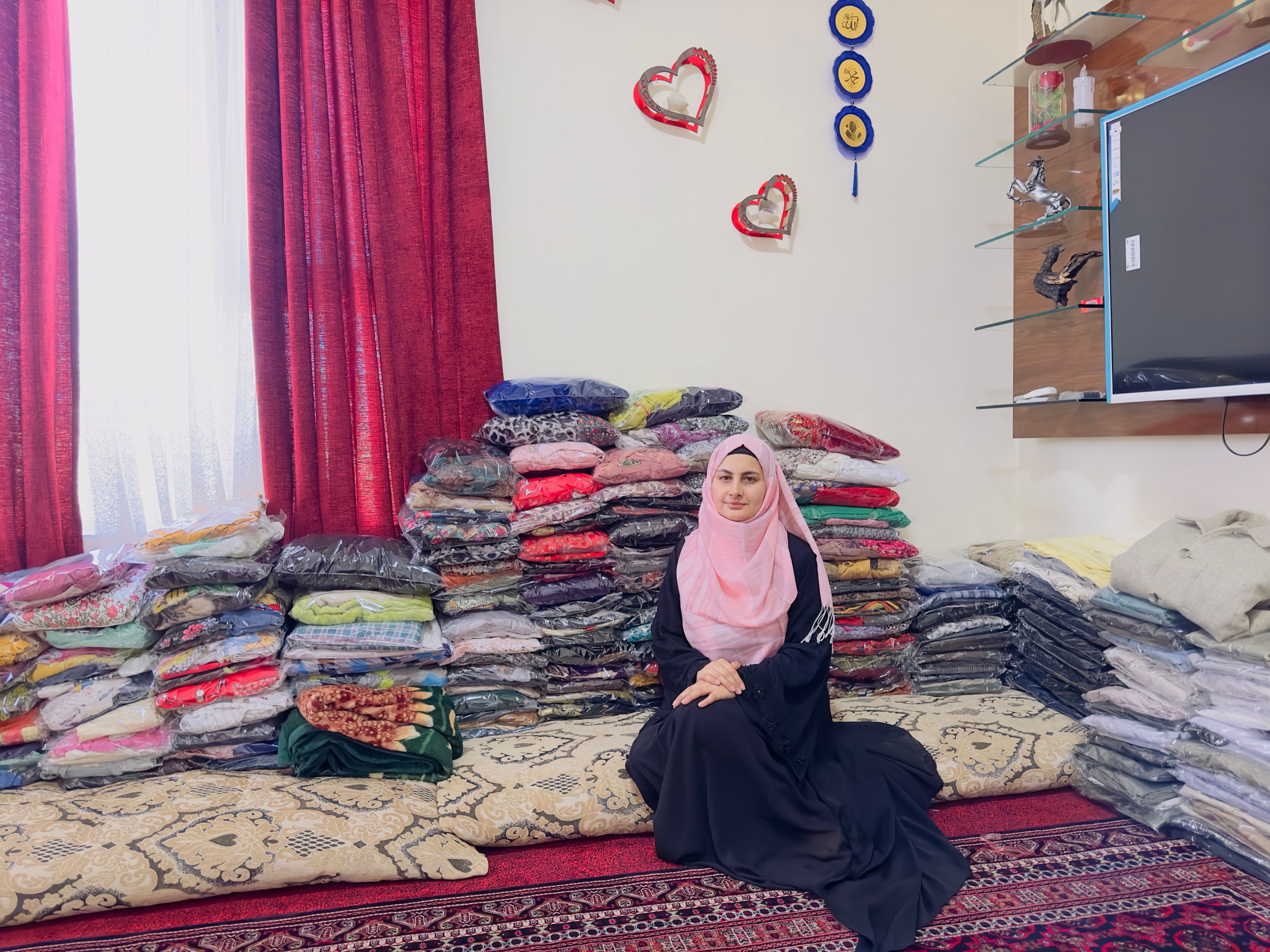 د هرات ولایت زلزله ځپلو ته د مرستو راټولو لړۍ دوام