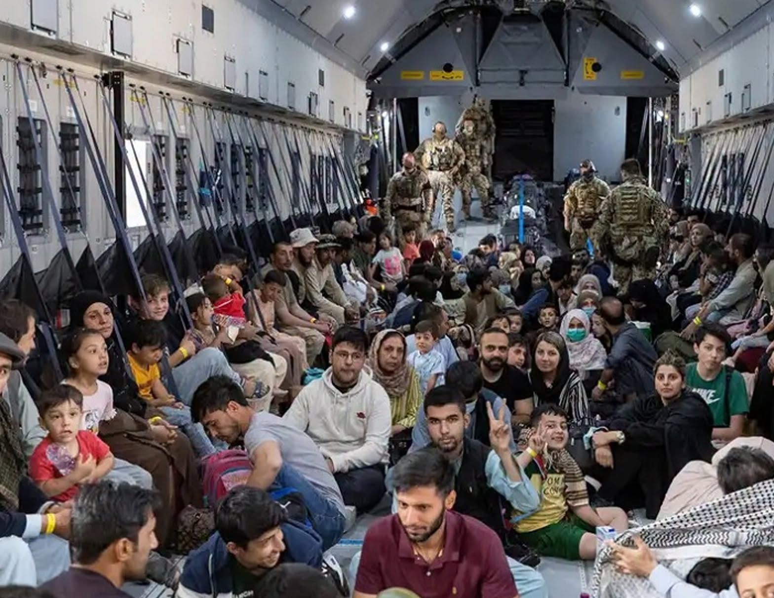 یک شهروند: ۱۵ آگست روزی بود که زمان در افغانستان از حرکت بازماند