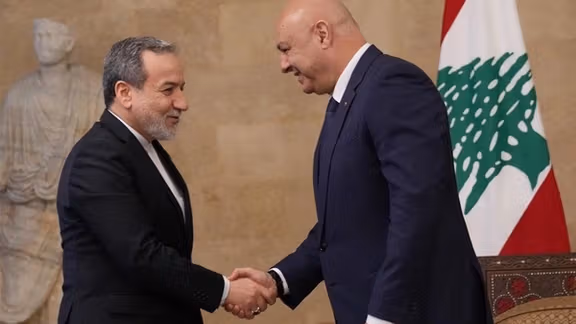 جوزيف عون رئيس جمهورية لبنان و عباس عراقجي وزير خارجية إيران