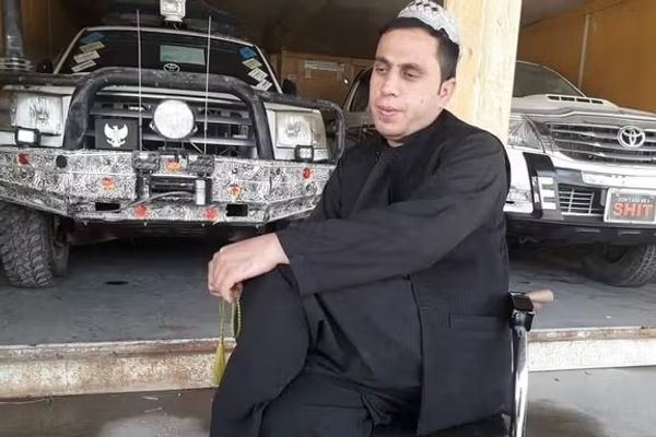 طالبان تایید کرد که جسد نظامی سابق در ارزگان از قبر بیرون شده است