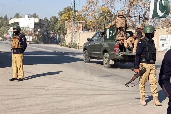 په خیبر او باجوړ کې د نښتو پرمهال ۲ پاکستاني سرتېري وژل شوي او ۳ نور ټپیان دي