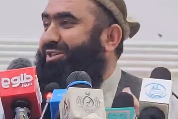 والی طالبان در هلمند: مردم میپرسند طالب تا چه وقت میماند