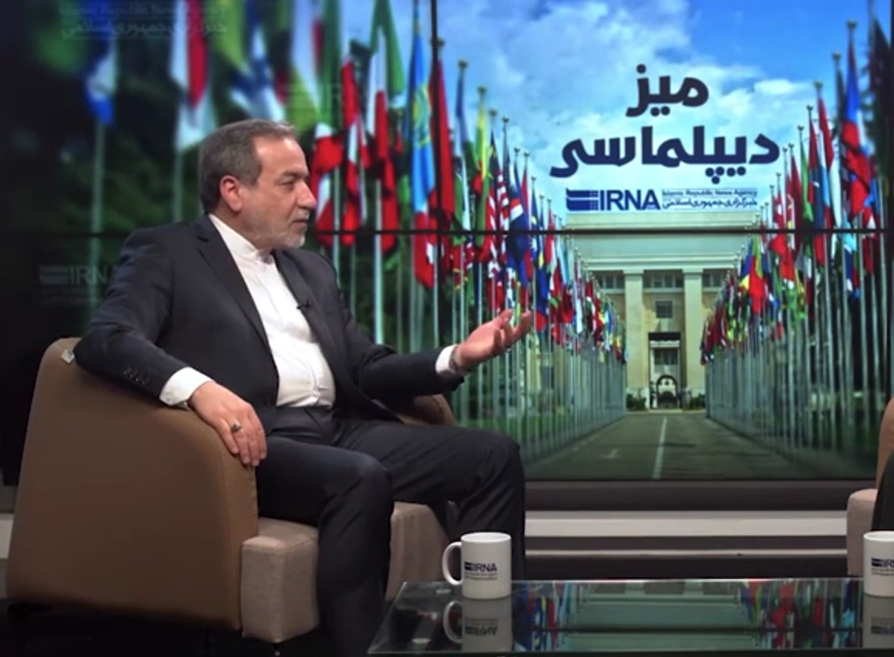 عراقچي: موږ لا تر اوسه د افغانستان د واکمنې ډلې له رسمیت پېژندنې لرې یو