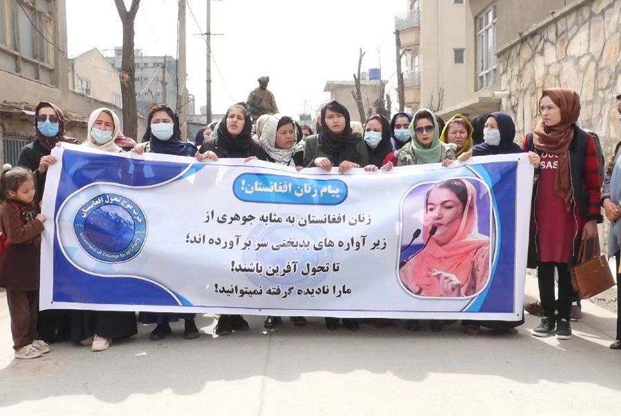 بازگشت زنان معترض به خیابان؛ معترضان خواستار دسترسی زنان به کار و آموزش شدند