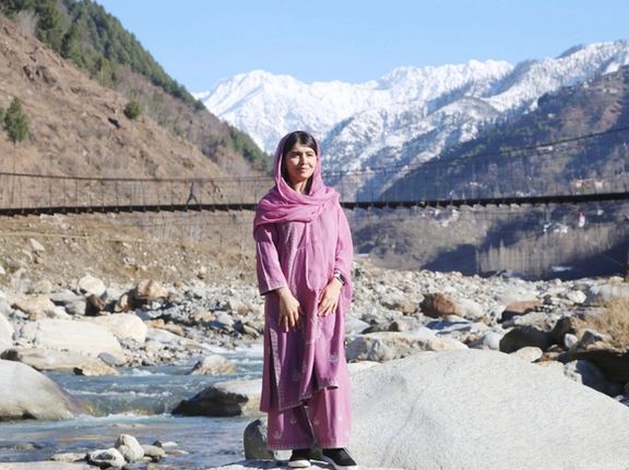 ملاله یوسفزۍ پر هغې د «ټيټيپي» تر مرګوني برید ۱۳ کاله وروسته په سوات کې خپل کلي ته لاړه