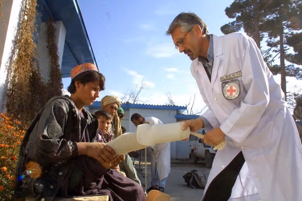 د سره صلیب نړېواله کمېټه: تېر کال مو ۲۱۸ زره افغانانو ته د فزیکي بیارغونې خدمات کړي