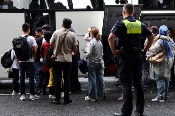 ۵۰ چهره سرشناس آلمانی خواهان انتقال سریع پناهجویان افغان از پاکستان شدند