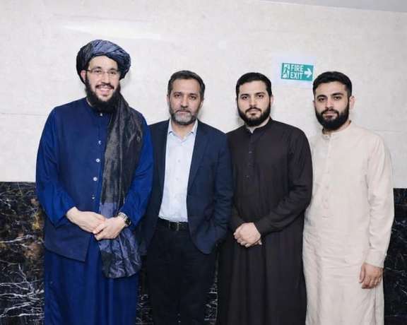 حامیان طالبان این عکس را جایگزین کردند