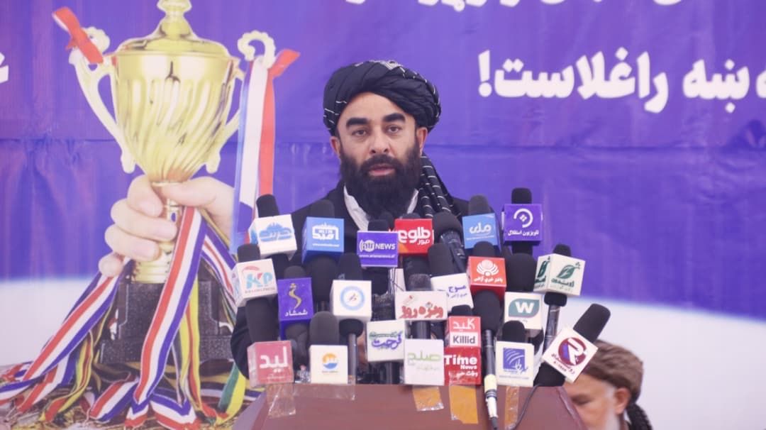 طالبانو افغان سوداګر له ورزشکارانو سره مرستې ته وهڅول