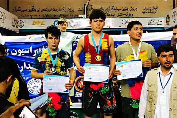 مسابقات انتخابی کشتی بلخ؛ چهل ورزشکار برتر از میان ۱۰۰ شرکتکننده به تیم منتخب راه یافتند