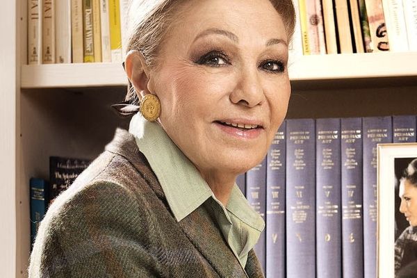 فرح پهلوي: زرګونه ځوانان لاهم د ایران په زندانونو کې د ظلم او بېعدالتیو ښکار دي