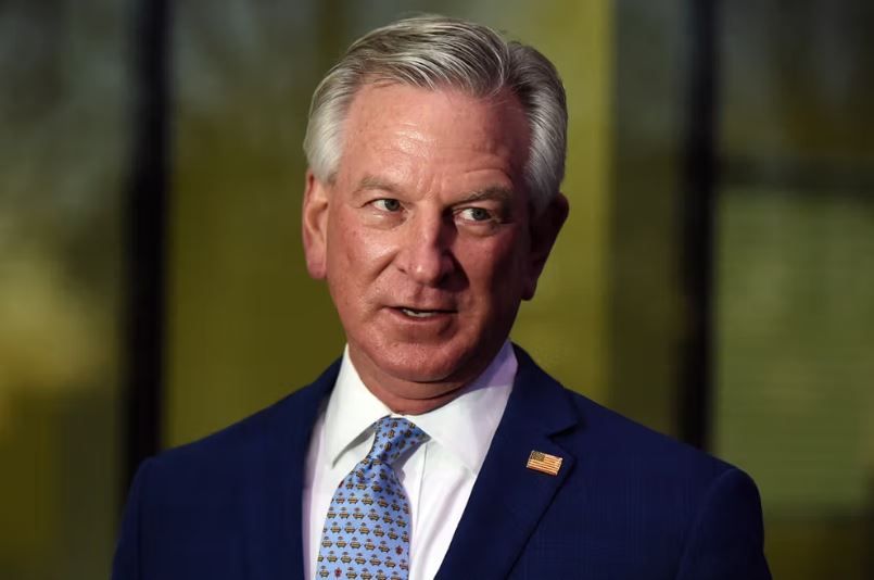 امریکایی سناتور: ټول« اسلام‌پال» باید له امریکا و اېستل شي