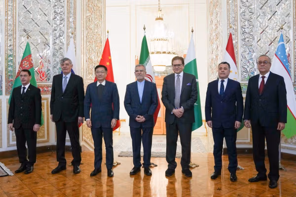 تهران از طالبان و پاکستان خواست به میز مذاکره برگردند