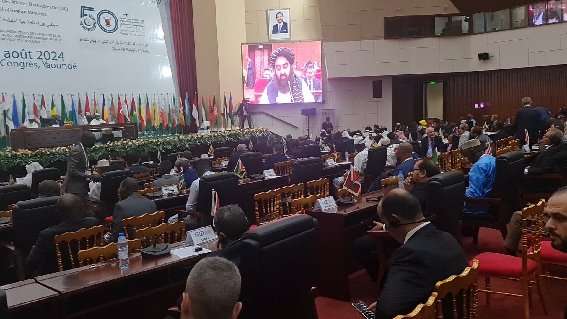 متقی از کشورهای اسلامی خواست برای رفع تحریم و ممنوعیت سفر مقام‌های طالبان اقدام کنند