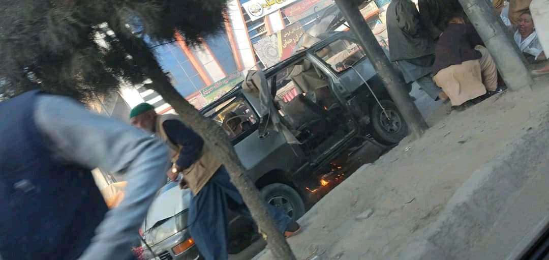 انفجار یک موتر کوچک مسافربری در غرب کابل؛ شاهدان می‌گویند چند جسد در محل انفجار دیده‌اند