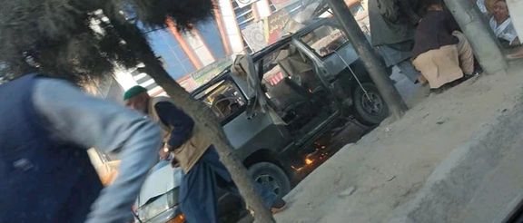 انفجار یک موتر کوچک مسافربری در غرب کابل؛ شاهدان میگویند چند جسد در محل انفجار دیدهاند