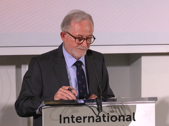 ریچارډ بېنېټ: د طالبانو تر واک لاندې ښځې او نجونې له خپلو ټولو بنسټیزو حقونو بې برخې دي