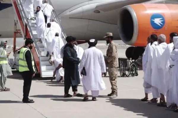 امسال از افغانستان «۳۰ هزار نفر» به حج میروند