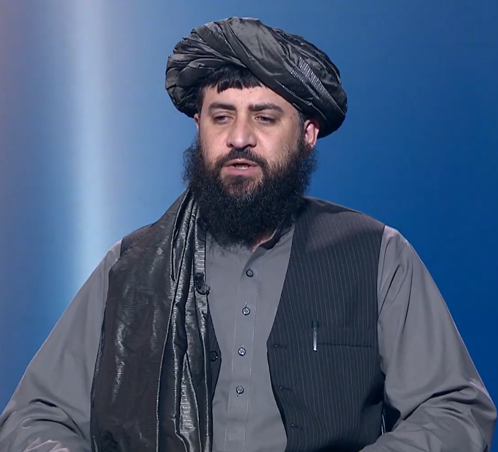 وزير الدفاع في طالبان يرفض استخدام مصطلح "الإرهابيين" ضد معارضي باكستان