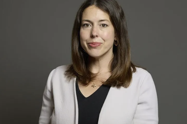 عضوة في البرلمان البريطاني: أُحيّي النساء الأفغانيات