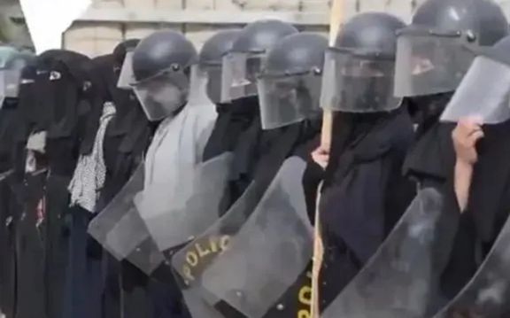 2,000 Women Employed as Police in Taliban’s Interior Ministry