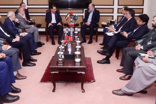 ایران و پاکستان حجم مبادلات تجاری را تا هشت میلیارد دالر افزایش میدهند