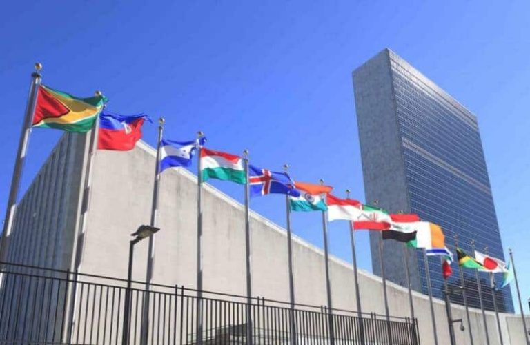 ملګري ملتونه: د نړۍ خلک له جګړې، بې ځایه کېدو او لوږې سره مخ دي