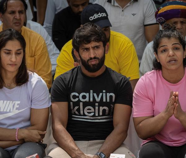 کشتی‌گیران هندی رئیس فدراسیون را  به سوء استفاده جنسی متهم کردند و خواهان بازداشت او شدند