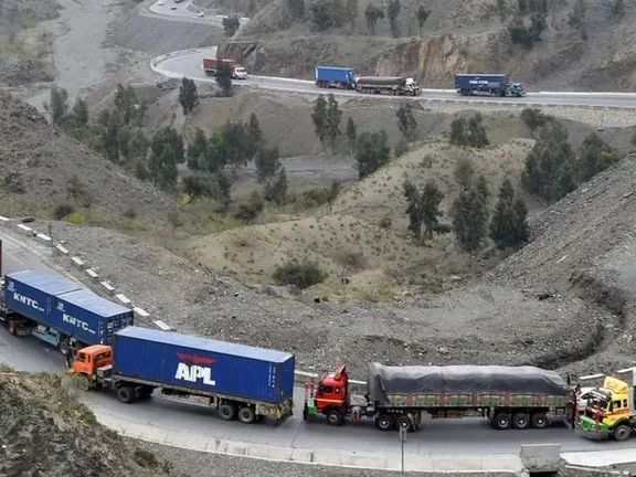 پاکستان از طالبان به خاطر جلوگیری نکردن از سوءاستفاده از توافقات تجاری دو کشور انتقاد کرد