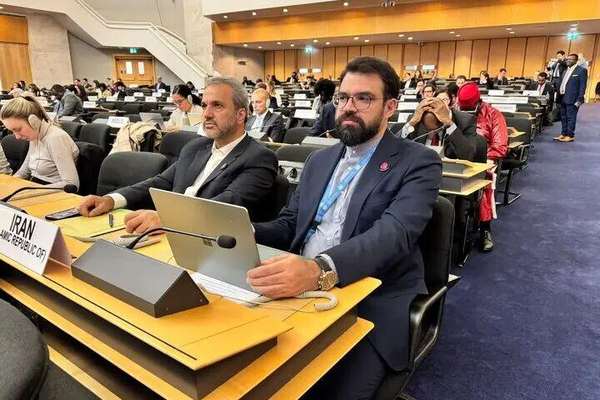 ایران وايي د افغان کډوالو د کوربهتوب په برخه کې نړیوالې مرستې بسنه نه کوي