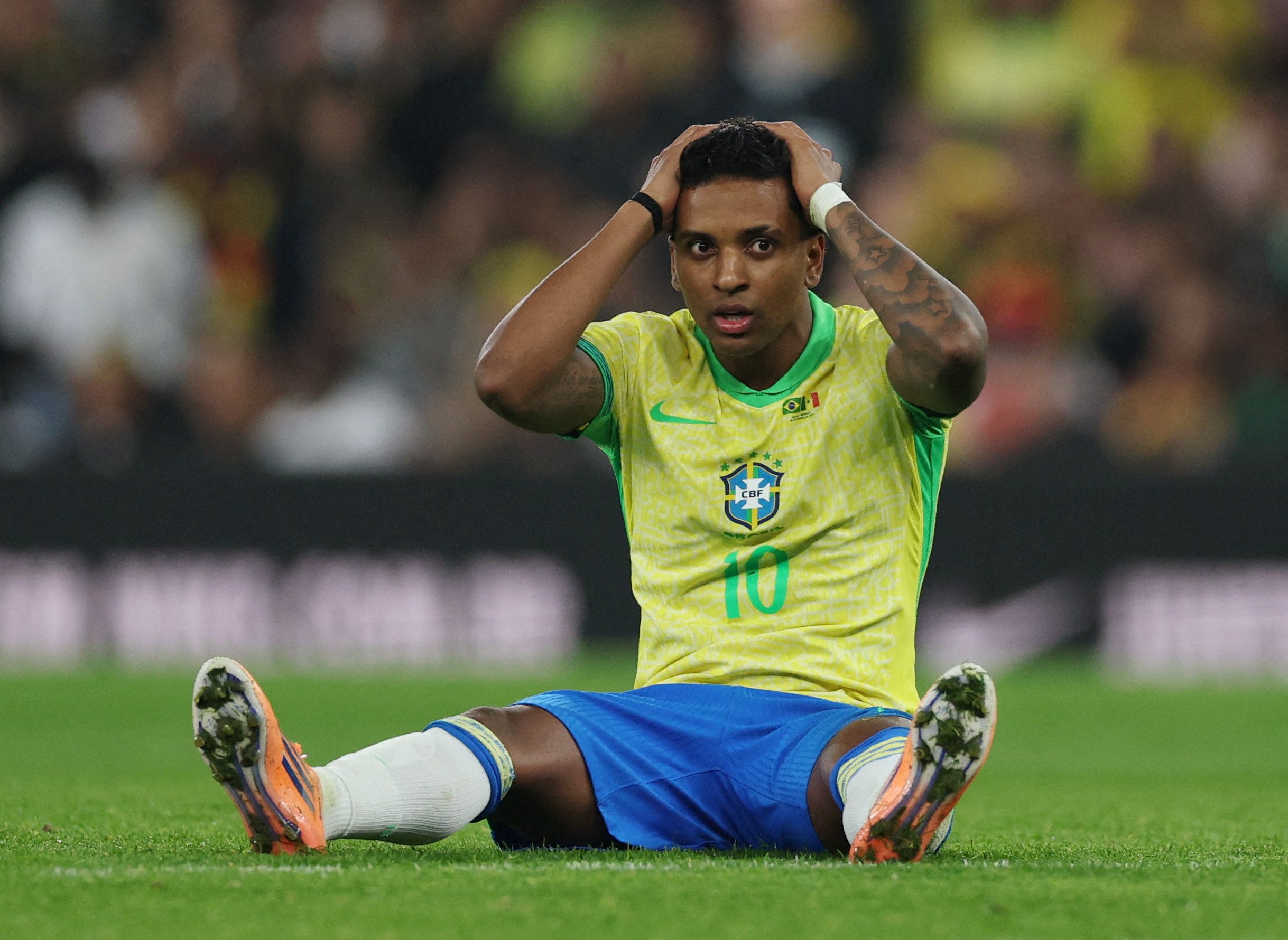 رودریگو بازیکن برازیلی رئال مادرید دچار پارگی رباط صلیبی شد و جام جهانی را از دست داد