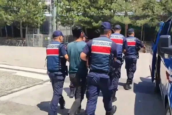 ترکیه ۱۱۵ مظنون وابسته به داعش را به اتهام برنامهریزی حمله به جشنهای کریسمس بازداشت کرد