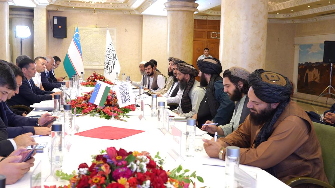 د طالبانو د بامیان والي د ازبکستان د لومړي وزیر له مرستیال سره پر کرنیز سکتور غږېدلی