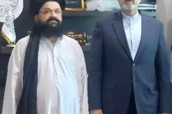 د طالبانو د رېل پټلۍ رییس د ایران له سفیر سره د هرات–مزارشریف پر رېل پټلۍ غږېدلی