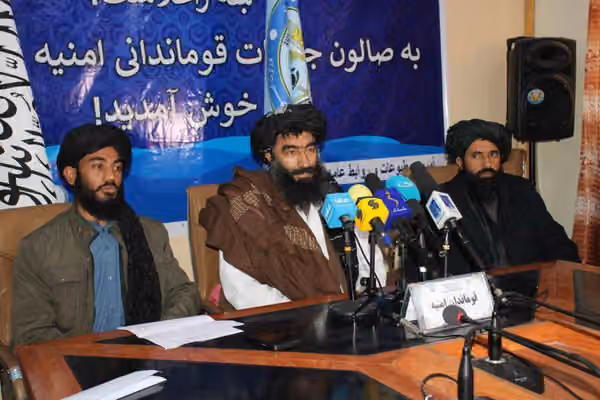 د بدخشان طالب امنیه قوماندان: پاکستان په چترال کې د طالبانو مخالفانو ته مرکزونه جوړ کړي