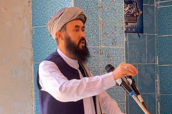 معاون وزیر هزاره طالبان: برای هر مشکل راهحل وجود دارد