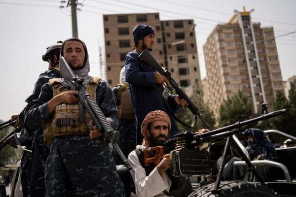 له ګاونډیو هېوادونو اېستل شوي افغان فعالان د طالبانو له مستقیم څار او ګواښونو سره مخامخ دي