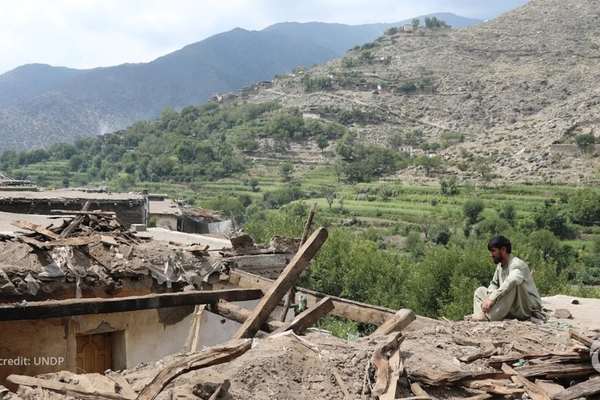 د کونړ له زلزله ځپلو سیمو باید ۴۰ زره لارۍ خځلې او کنډر واېستل شي
