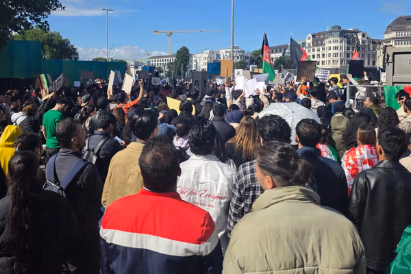 پولیس هامبورگ تایید کرد که در تظاهرات ضد طالبان صدها نفر شرکت داشتند