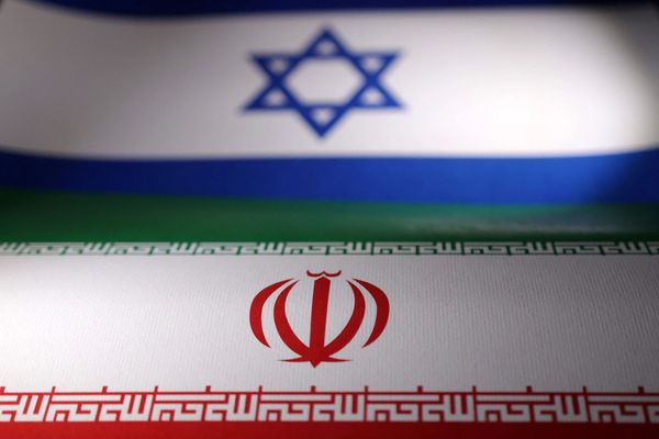 لوړپوړی اسراییلي چارواکی: پر ایران د نوي احتمالي برید لپاره ځان تیاروو