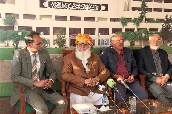 مولانا فضل الرحمان: موږ له افغانستان سره د اړیکو د خرابولو په لور روان یو