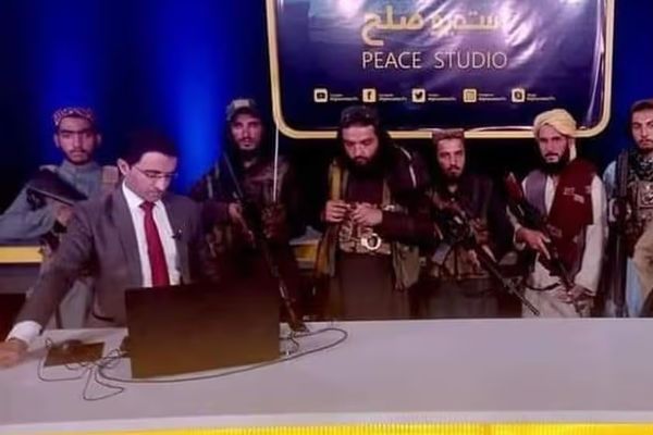 نگرانی در میان سخنگویان؛ طالبان میگویند روایتشان با چالش روبهرو شده است