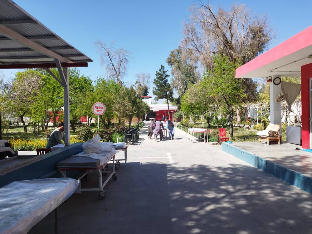 په هلمند کې د دوو وروڼو ترمنځ شخړه کې ۱۷ تنه ټپیان شوي