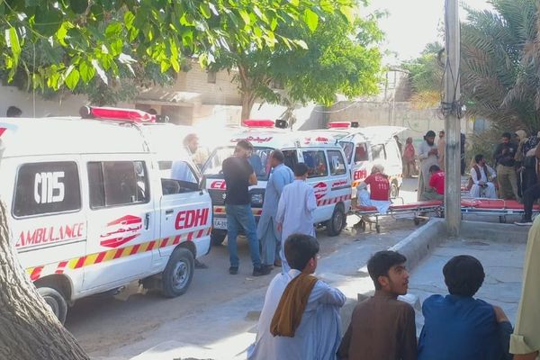 په بلوچستان کې یو کس د خپلې مېرمنې او څلورو ماشومان تر وژلو وروسته ځانوژنه کړې